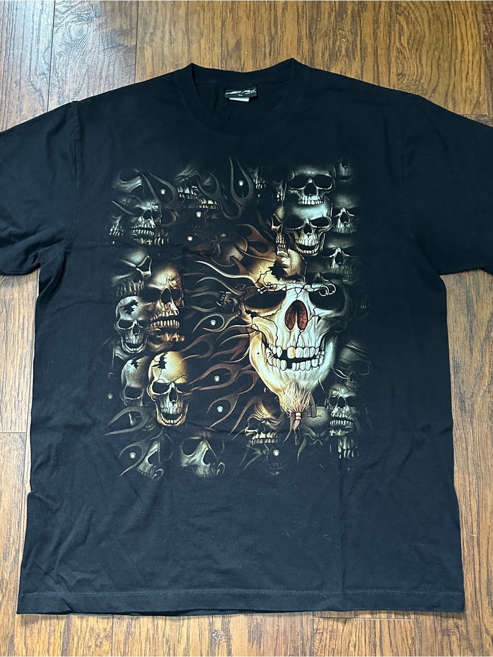 Jays rock black Y2K Skull tee men’s XL